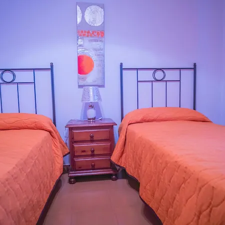Centrico En Conil Con Balcon Privado, Aire Acondicionado Y Garaje Familia * Conil De La Frontera