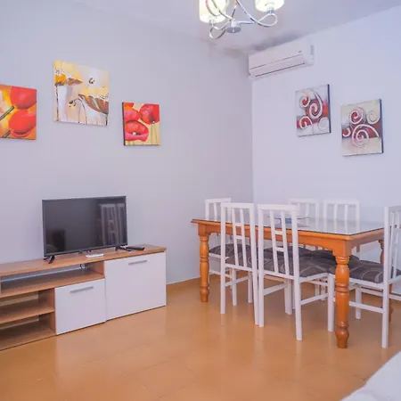 Centrico En Conil Con Balcon Privado, Aire Acondicionado Y Garaje Familia Διαμέρισμα *