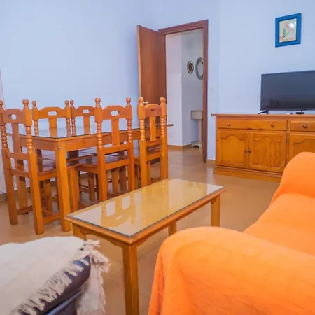 Centrico En Conil Con Balcon Privado, Aire Acondicionado Y Garaje Familia * Conil De La Frontera